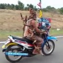 ฤาษีขี่เบ๊นซ์