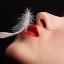 ริมฝีปากช้ำรสจูบ