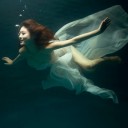 นางพญาแห่งธารา