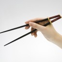 ฮาราจูกุฆ่ายุงด้วยตะเกียบ