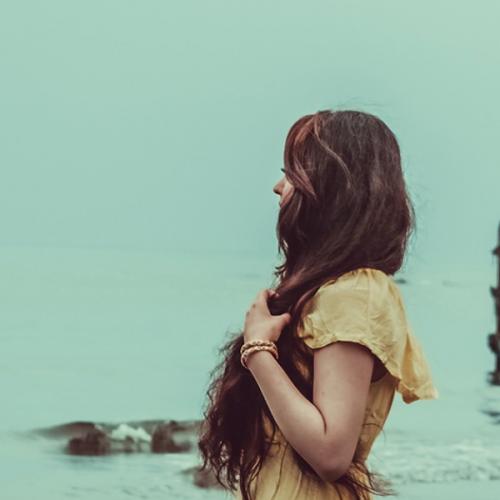 สาวน้อยสอยมะพร้าว