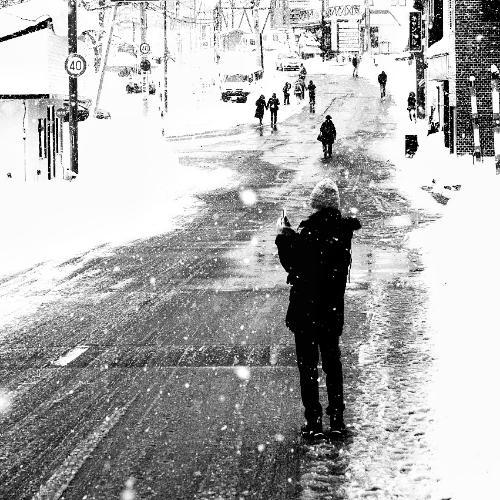 ตา หนุ่ย แว่น ดำ