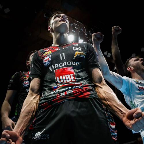 สมาชิกหมายเลข 8820819