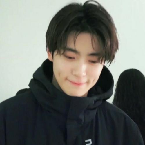 สมาชิกหมายเลข 5784883