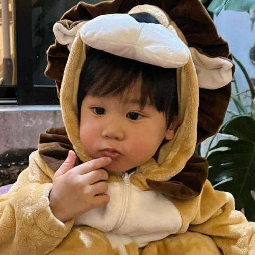 ครอบครัว ตัว ฉ