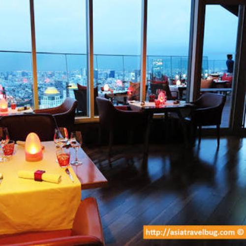 นี่ดิฉันไงคะ จะใครล่ะ