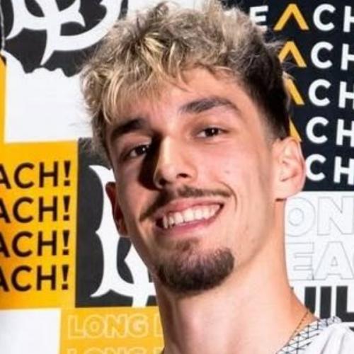 สาวเฟ มาแน่ค่ะ