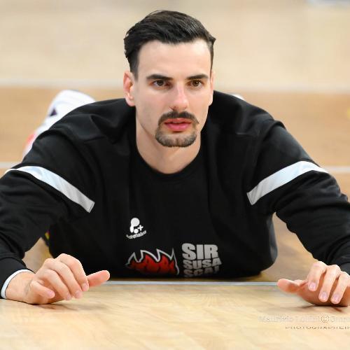 พี่เบอร์6คนนั้น