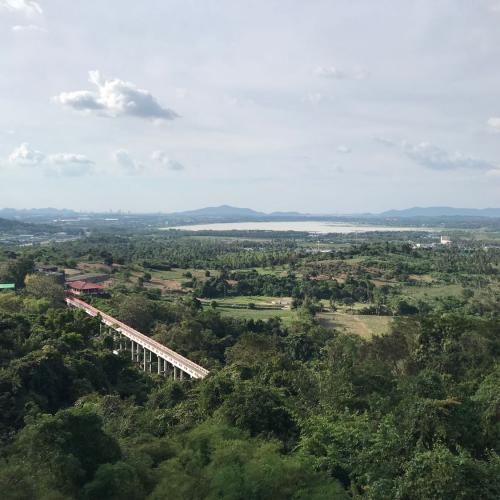 แบวครับ