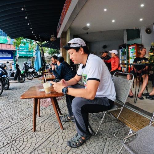 แอ่วไปเต๊อะ