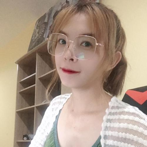 คุณอ้อม คิดบวก