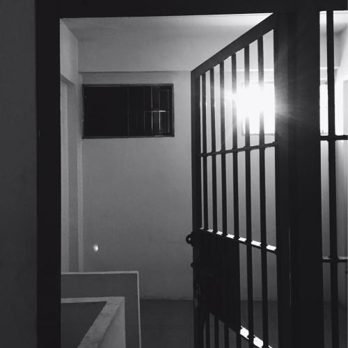 ผมเองไม่ใช่คนอื่นคนไกล